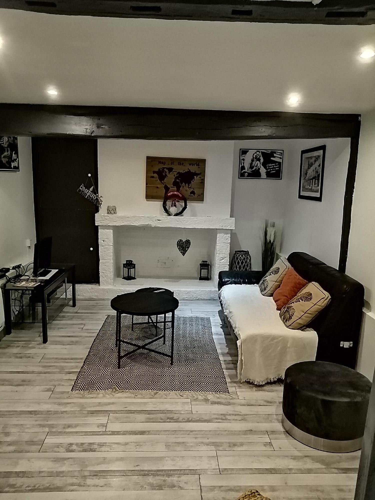 Maison Diana A 400 Metres A Pieds De L'Aeroport Tillé Zewnętrze zdjęcie